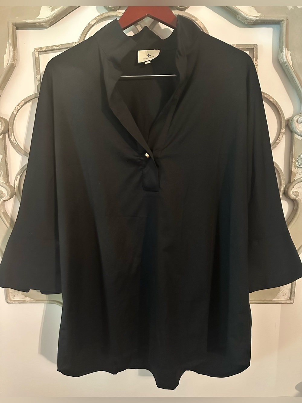 Tuckernuck Black Willow Blouse Size Large - Picture 3 of 9